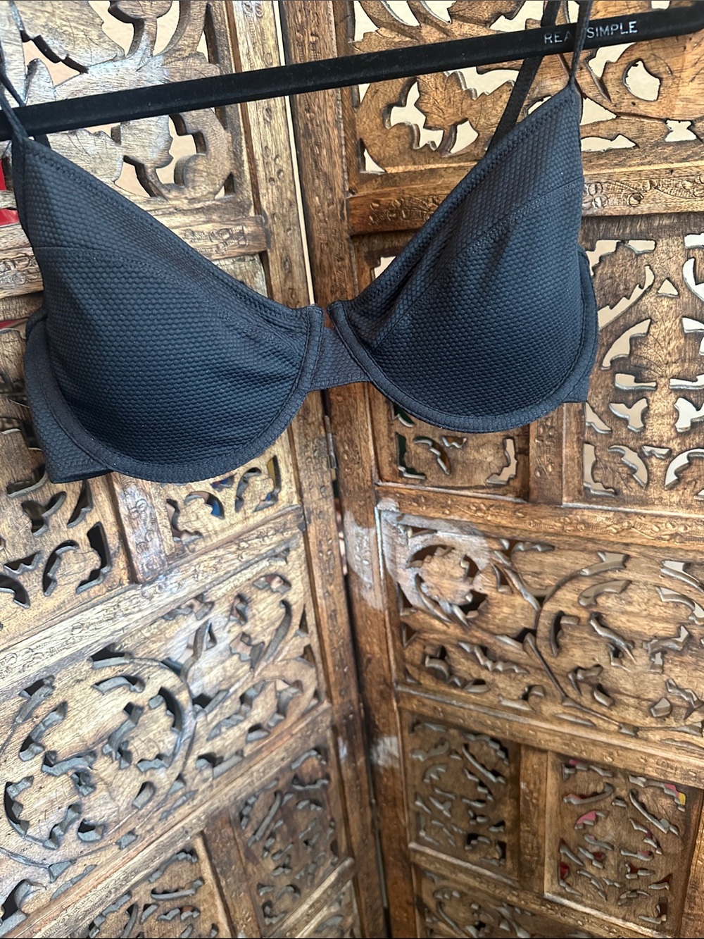 Old Navy Black Textured Underwire Bikini Top (top only)Size L